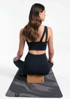 LOLE Cork Yoga Block - Natural -Outlet LOLE Store LAW0877 E118 4 1900x