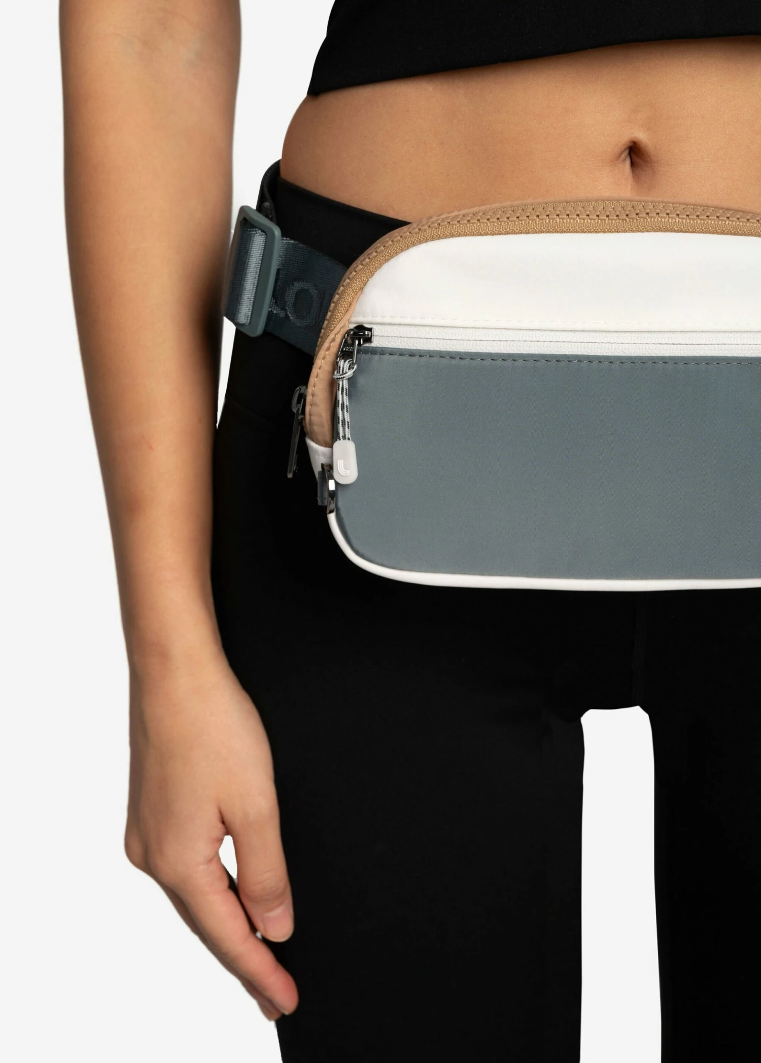 LOLE Jamie Belt Bag - Marlin Blue 5 LOLE Jamie Belt Bag - Marlin Blue - Image 3