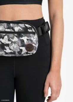 LOLE Jamie Belt Bag - Marvel Camo -Outlet LOLE Store LAW0889 N739 4 1900x