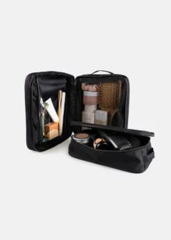 LOLE Large Toiletry Bag - Black -Outlet LOLE Store LAW0899 N415 4 1900x