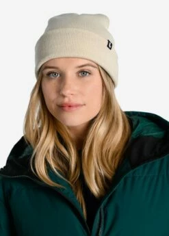 LOLE Everest Slouchy Beanie - Abalone -Outlet LOLE Store LAW0905 G370 2 1900x