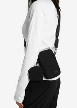 LOLE Vendome Phone Crossbody Bag - Black -Outlet LOLE Store LAW0910 N415 4 1900x