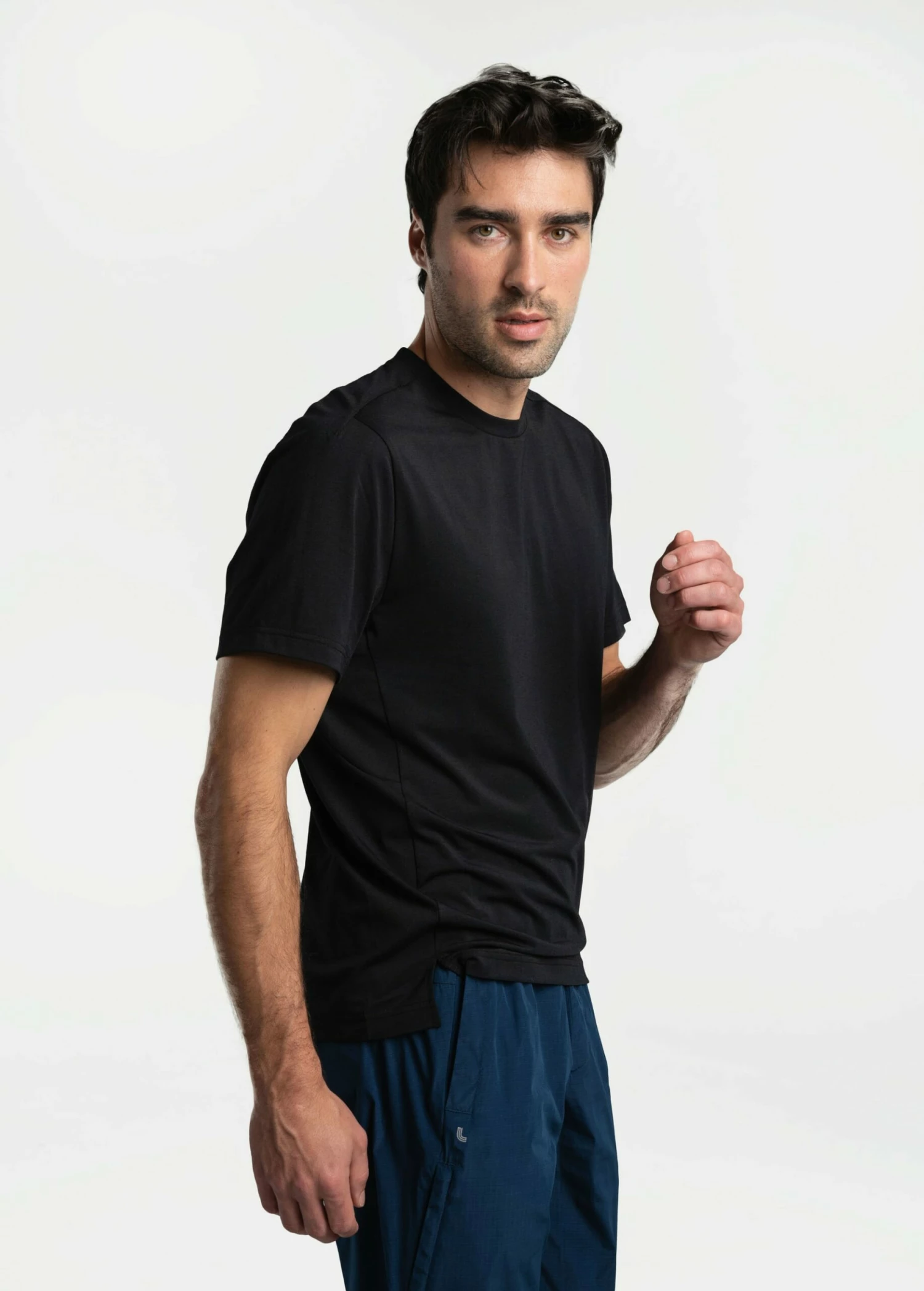 LOLE Performance Wool Short Sleeve - Black 4 LOLE Performance Wool Short Sleeve - Black - Image 2