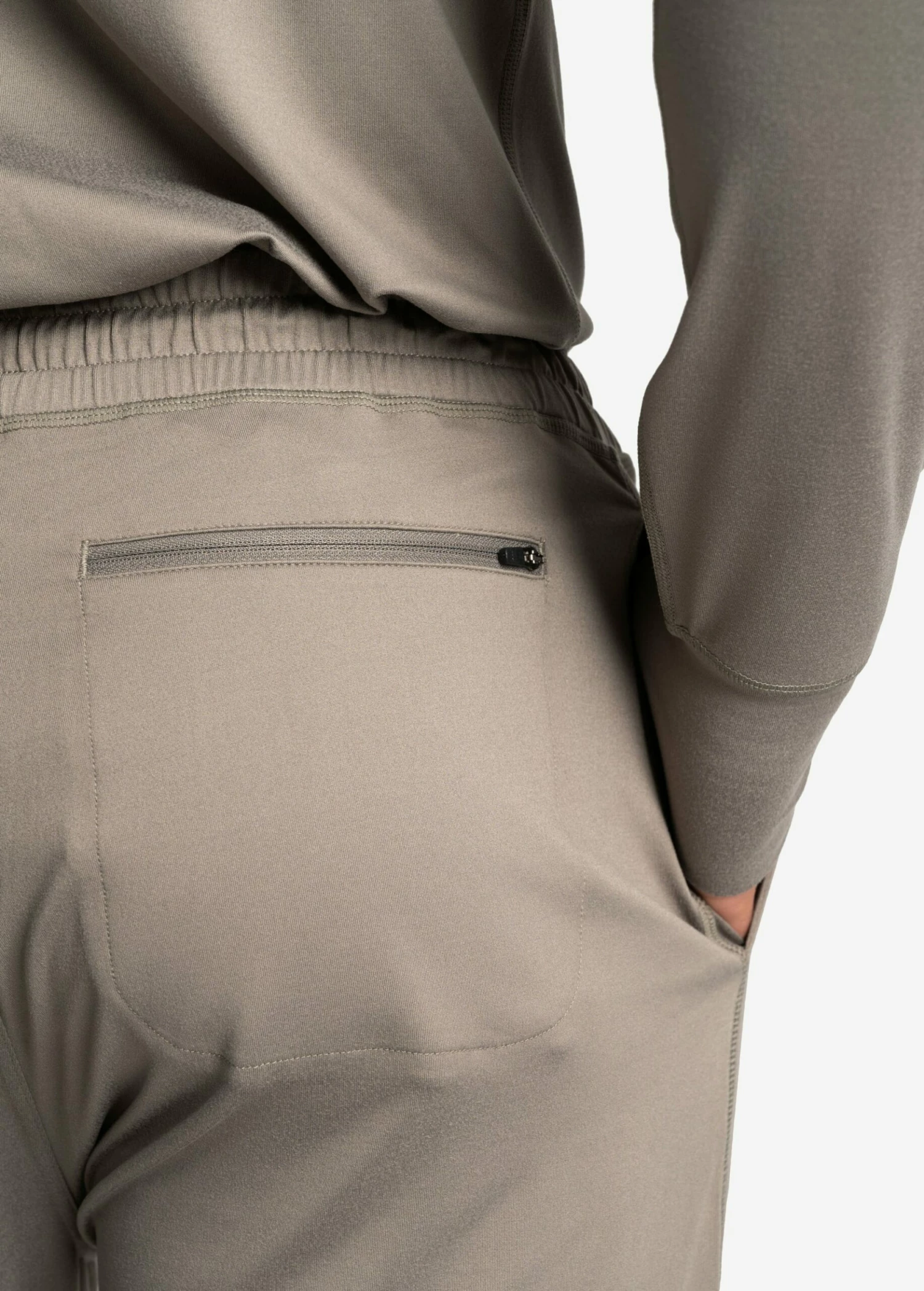 LOLE Riley Joggers - Desert Green 4 LOLE Riley Joggers - Desert Green - Image 2