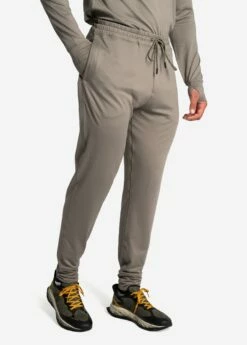 LOLE Riley Joggers - Desert Green 10 LOLE Riley Joggers - Desert Green -Outlet LOLE Store LSM0187 V799 3 1900x