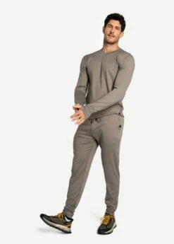 LOLE Riley Joggers - Desert Green 12 LOLE Riley Joggers - Desert Green -Outlet LOLE Store LSM0187 V799 5 1900x