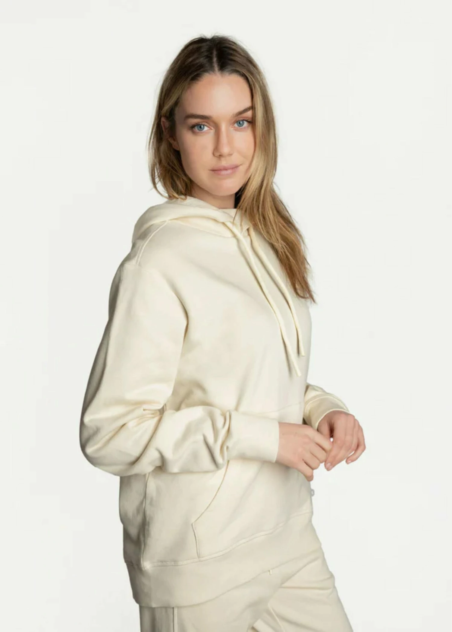 LOLE Essential Organic Cotton Hoodie - Ecru 3 LOLE Essential Organic Cotton Hoodie - Ecru