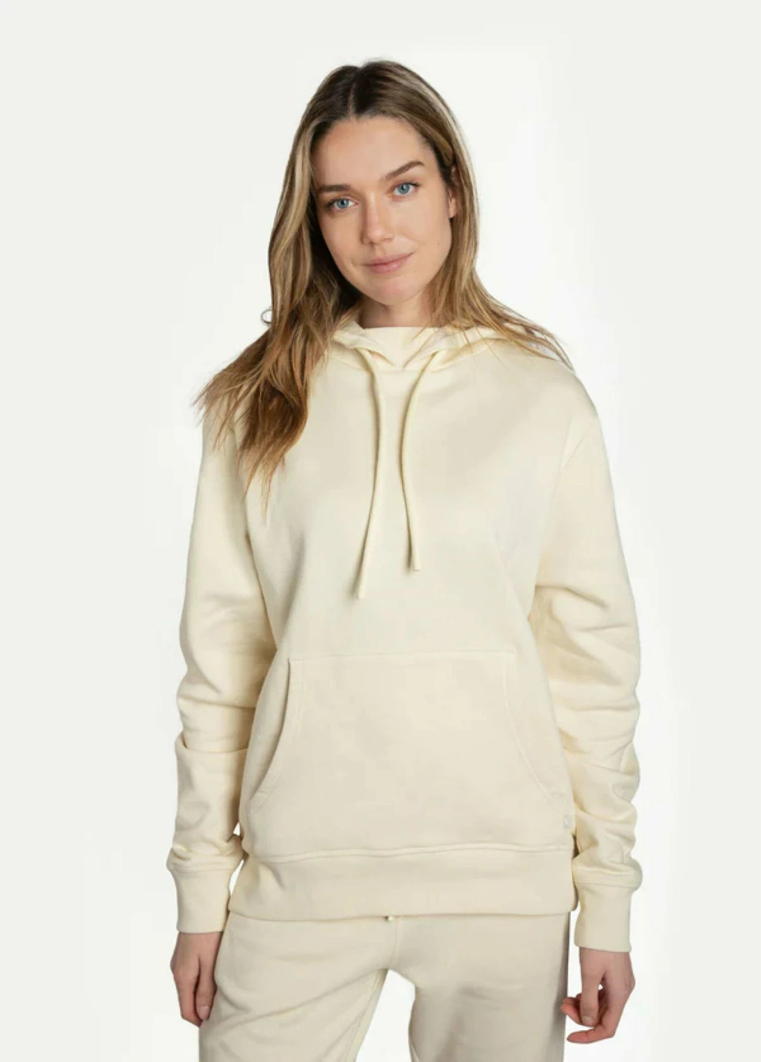 LOLE Essential Organic Cotton Hoodie - Ecru 4 LOLE Essential Organic Cotton Hoodie - Ecru - Image 2