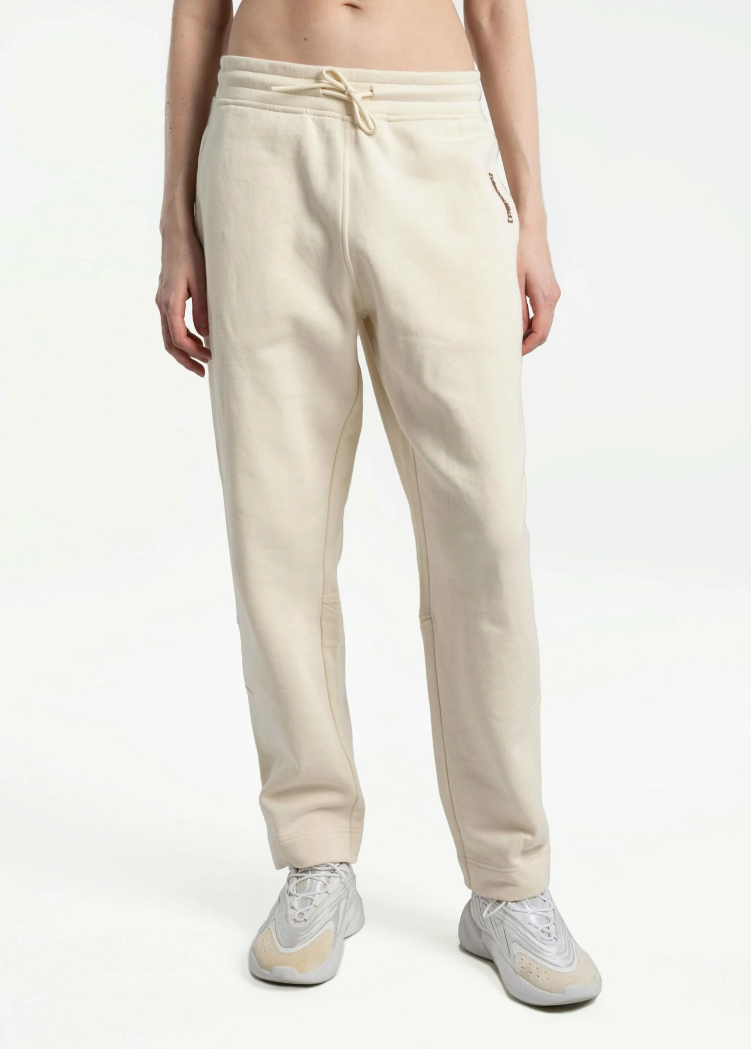 LOLE Essential Organic Cotton Joggers - Ecru 4 LOLE Essential Organic Cotton Joggers - Ecru - Image 2