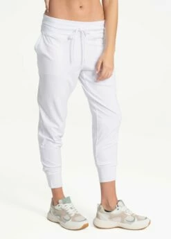 LOLE Half Moon Jogger - White -Outlet LOLE Store LSW4093 W129 4 1900x
