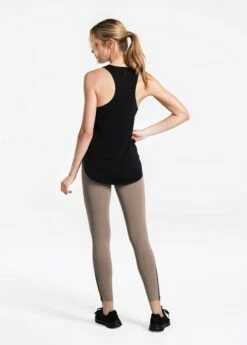 LOLE Performance Wool Tank Top - Black 11 LOLE Performance Wool Tank Top - Black -Outlet LOLE Store LSW4216 N415 3 1900x