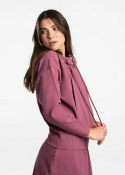 LOLE Mindset Pullover Hoodie - Thistle -Outlet LOLE Store LSW4227 P706 4 1900x