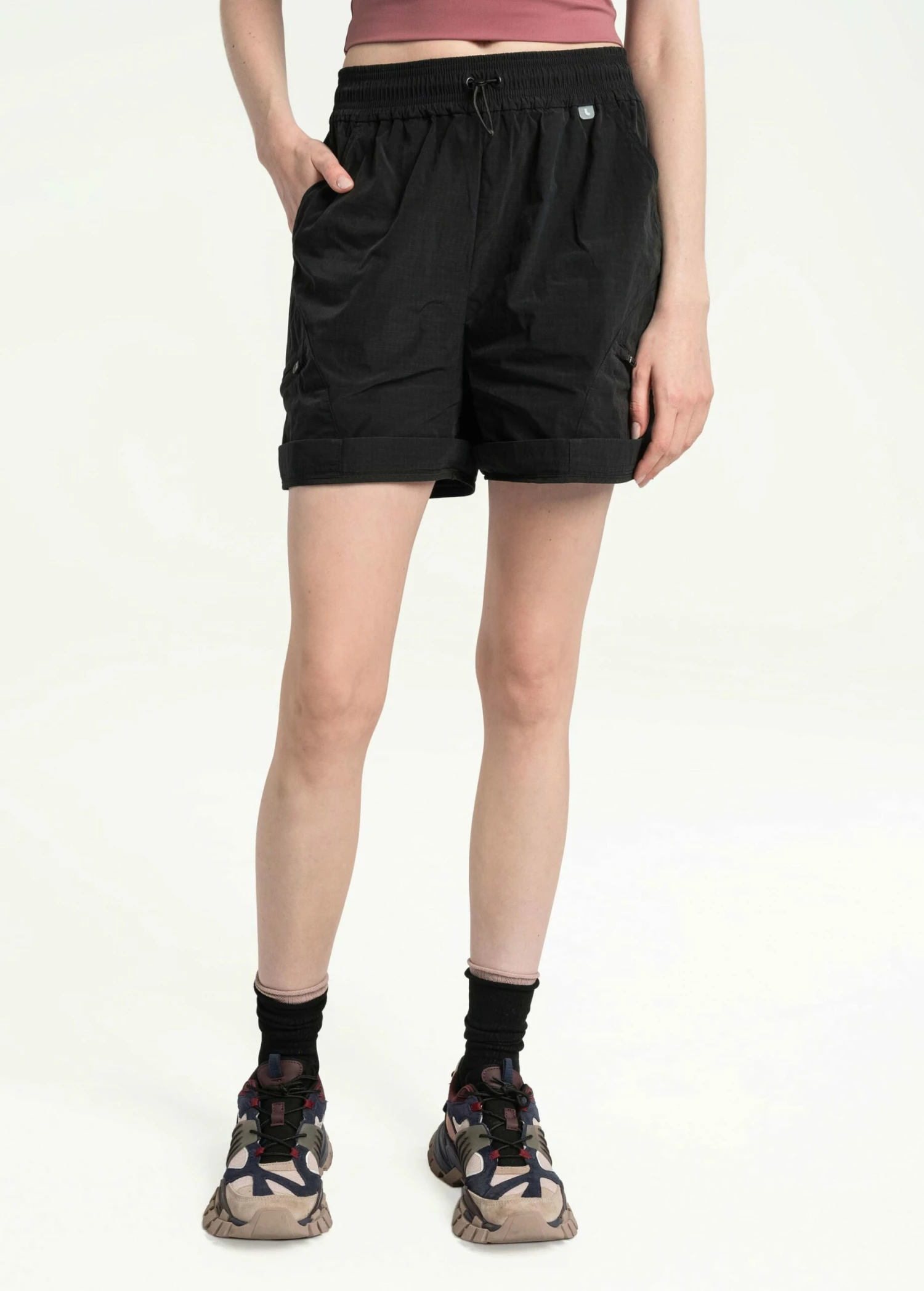 LOLE Wander Cargo Shorts - Black 4 LOLE Wander Cargo Shorts - Black - Image 2