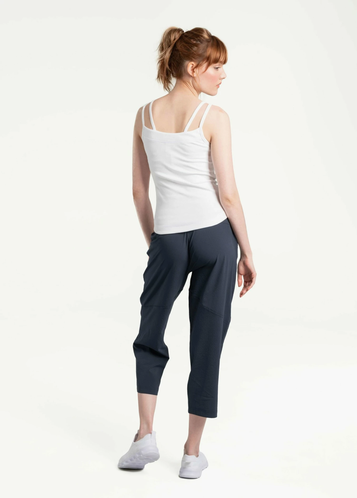 LOLE Momentum Crops - Outerspace 8 LOLE Momentum Crops - Outerspace - Image 6