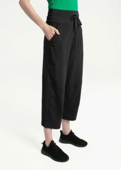 LOLE Momentum Crops - Black -Outlet LOLE Store LSW4292 N415 3 1900x