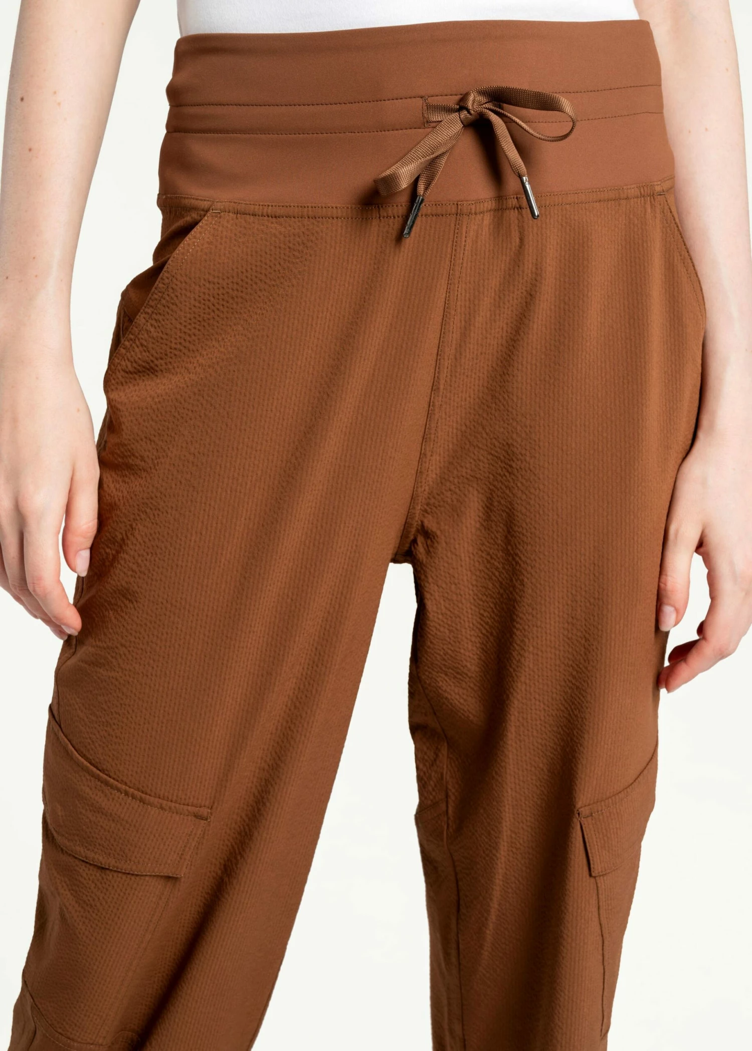 LOLE Momentum Cargo Pants - Black Walnut 7 LOLE Momentum Cargo Pants - Black Walnut - Image 5