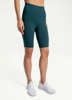 LOLE Step Up Biker Shorts - Emerald 11 LOLE Step Up Biker Shorts - Emerald -Outlet LOLE Store LSW4300 V776 4 1900x