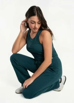 LOLE Effortless Cotton Jumpsuit - Emerald -Outlet LOLE Store LSW4307 V776 5 1900x