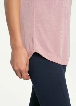 LOLE Everyday V-Neck Short Sleeve - Foxglove -Outlet LOLE Store LSW4331 K764 5 1900x