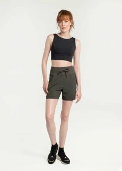 LOLE Momentum Shorts - Olive