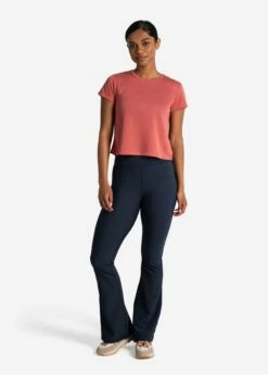 LOLE Everyday Short Sleeve - Cerise -Outlet LOLE Store LSW4385 K742 4 1900x