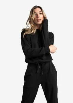 LOLE Om Tech Crew Neck Long Sleeve - Black -Outlet LOLE Store LSW4404 N415 6 1900x