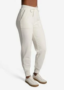 LOLE Easy Joggers - Cream -Outlet LOLE Store LSW4412 W441 3 1900x