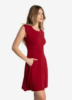 LOLE Traverse Short Sleeve Dress - Beetroot -Outlet LOLE Store LSW4414 R428 2 1900x