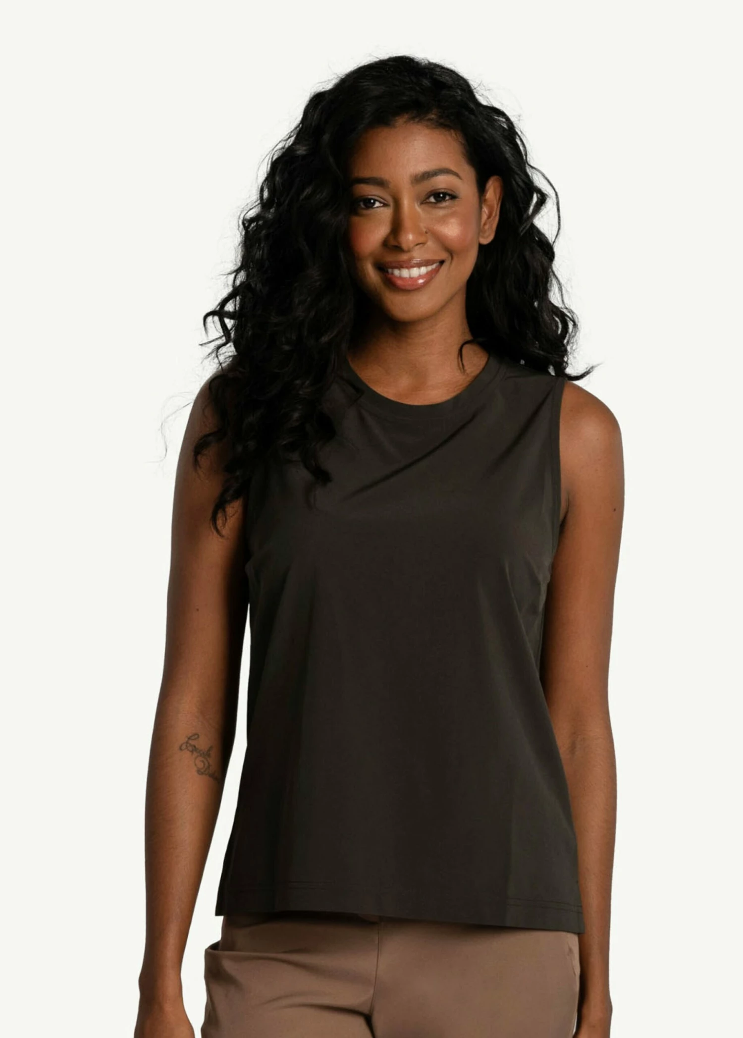 LOLE Olivie Tank Top - Olive 3 LOLE Olivie Tank Top - Olive