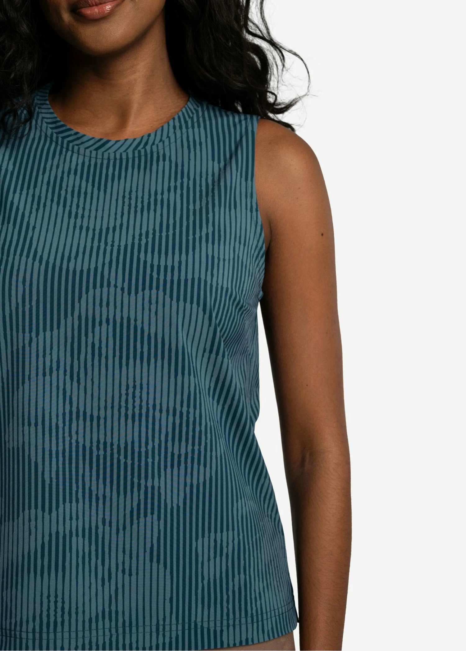 LOLE Olivie Tank Top - Floral Illusion Fjord Blue 7 LOLE Olivie Tank Top - Floral Illusion Fjord Blue - Image 5