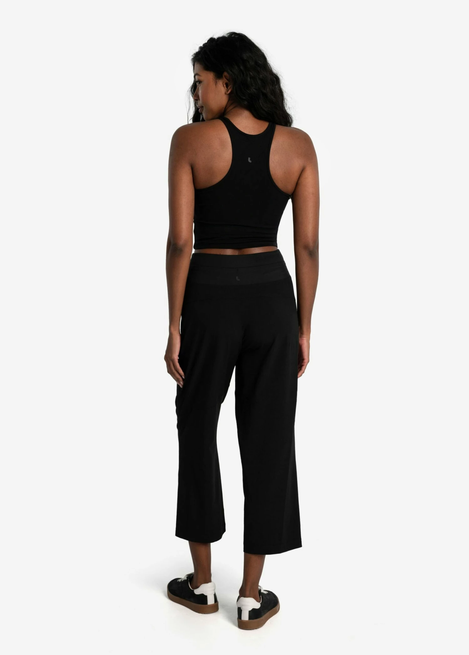 LOLE Momentum Cropped Pants - Black 5 LOLE Momentum Cropped Pants - Black - Image 3