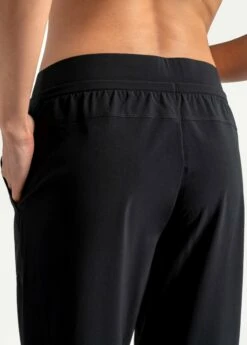 LOLE Olivie Joggers - Black 16 LOLE Olivie Joggers - Black -Outlet LOLE Store LSW4480 N415 7 1900x