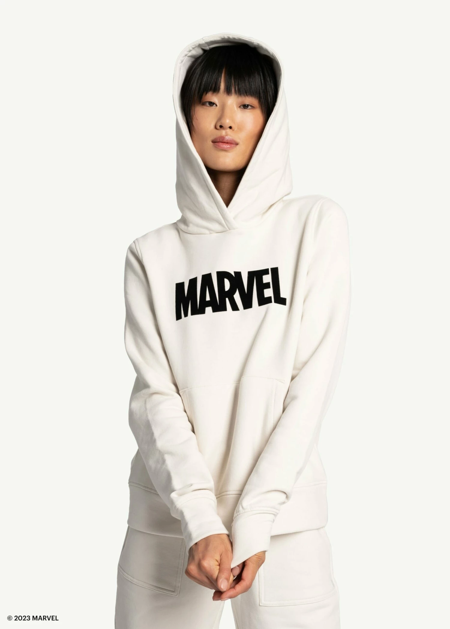 LOLE Easy Fleece Hoodie - Marvel Cream Icone 4 LOLE Easy Fleece Hoodie - Marvel Cream Icone - Image 2