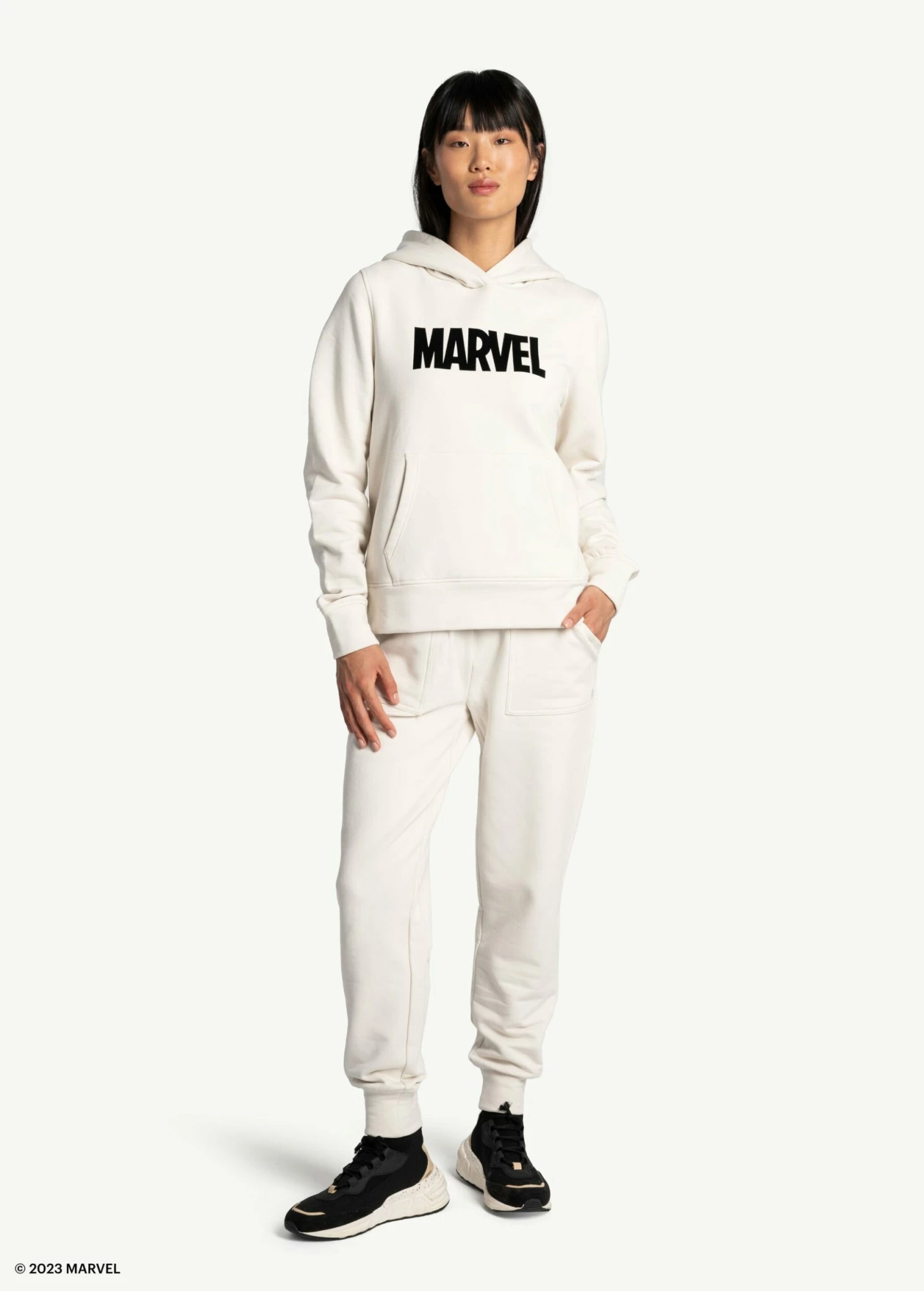 LOLE Easy Fleece Hoodie - Marvel Cream Icone 7 LOLE Easy Fleece Hoodie - Marvel Cream Icone - Image 5