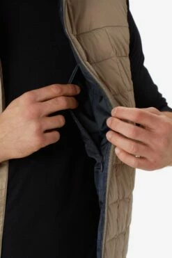 LOLE Kaslo Synth Down Vest - Sandstone -Outlet LOLE Store LUM0051 E245 5 1900x