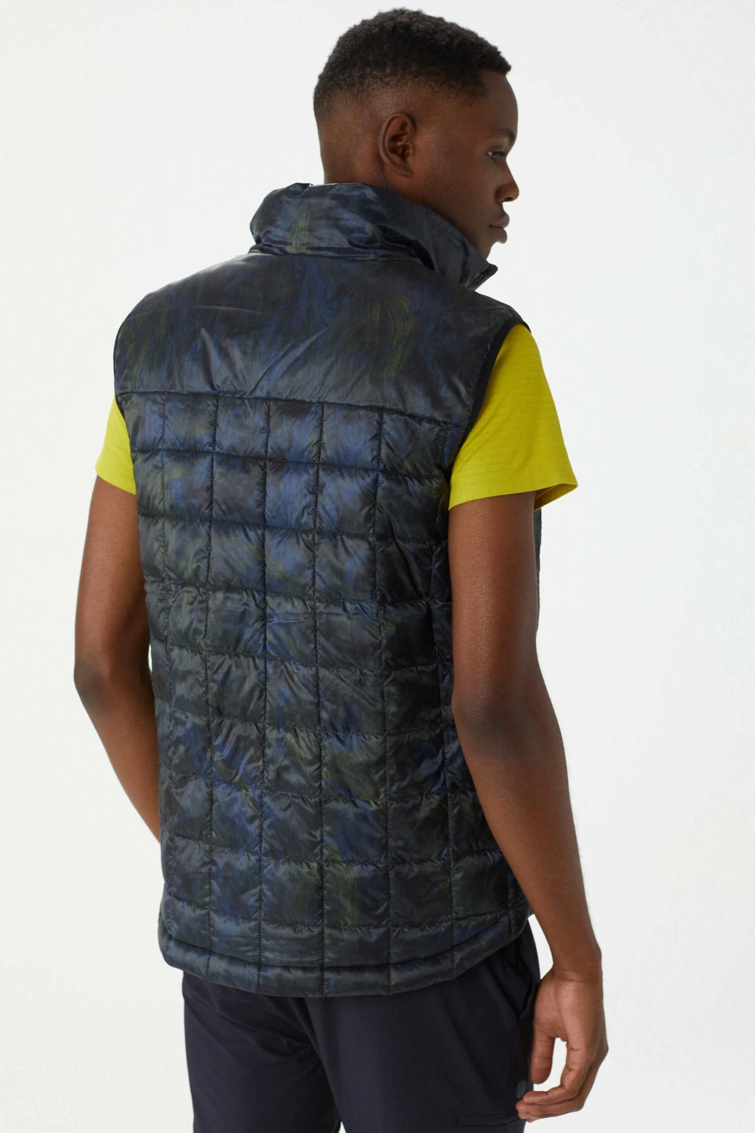LOLE Kaslo Synth Down Vest - Chapparal 4 LOLE Kaslo Synth Down Vest - Chapparal - Image 2