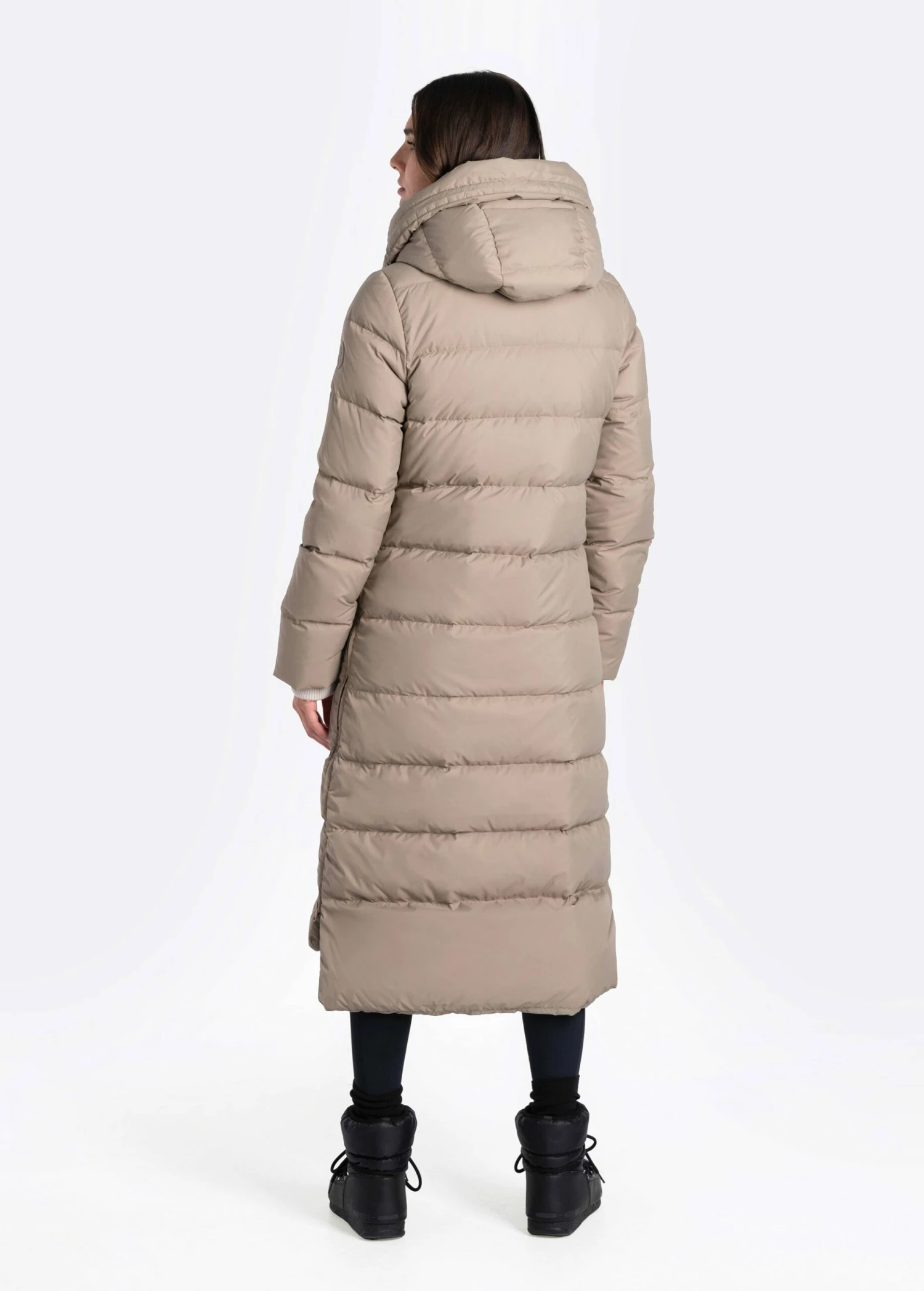 LOLE Nora Down Jacket - Oyster 6 LOLE Nora Down Jacket - Oyster - Image 4