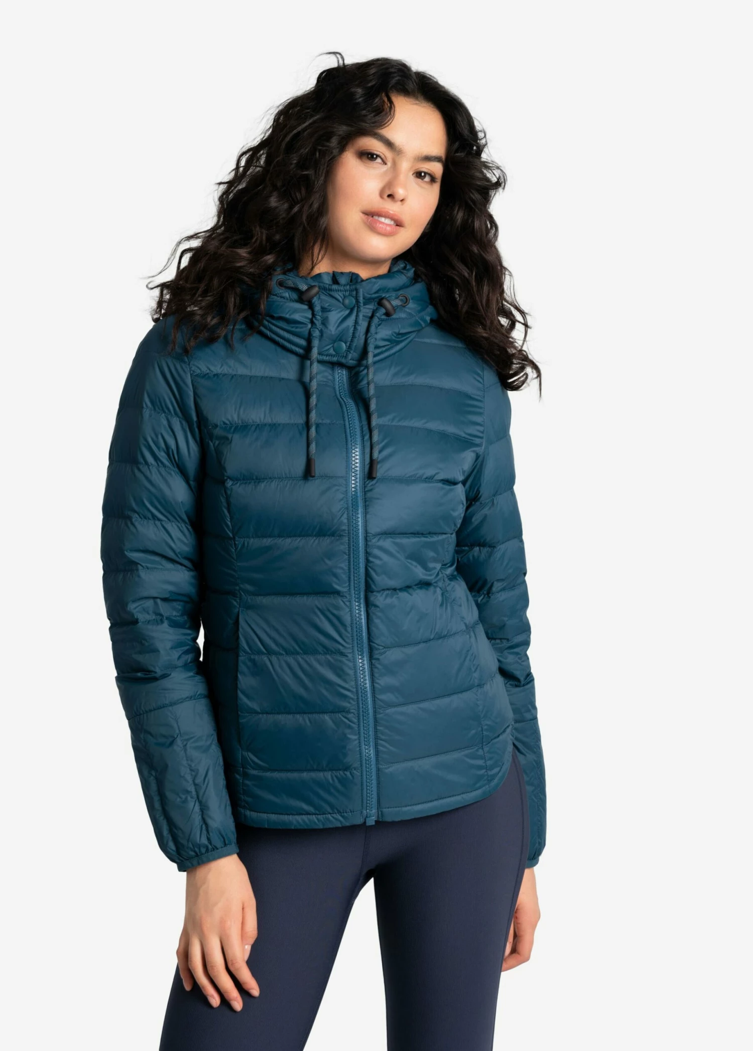 LOLE Emeline Down Jacket - Fjord Blue 3 LOLE Emeline Down Jacket - Fjord Blue