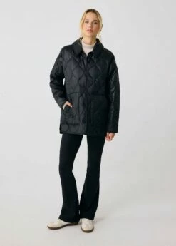 LOLE The Shacket Oversized Jacket - Black -Outlet LOLE Store LUW0885 N415 3 1900x